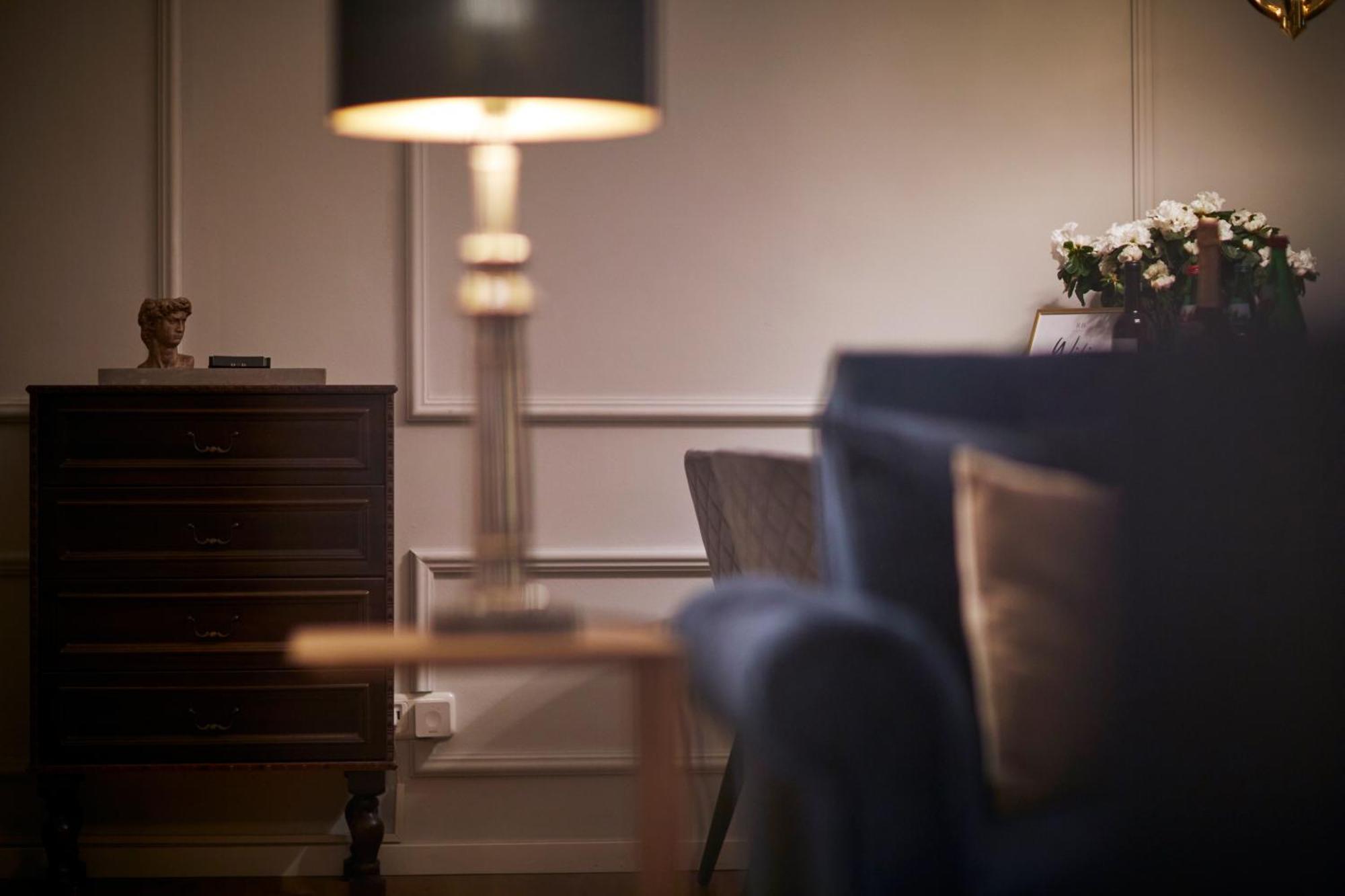 R B Apartment Am Airport Hamburg - 1-4 Personen - Kueche - Smart Tv - Waschmaschine - Perfekt Fuer Geschaeftsreisende Oder Familien Eksteriør bilde