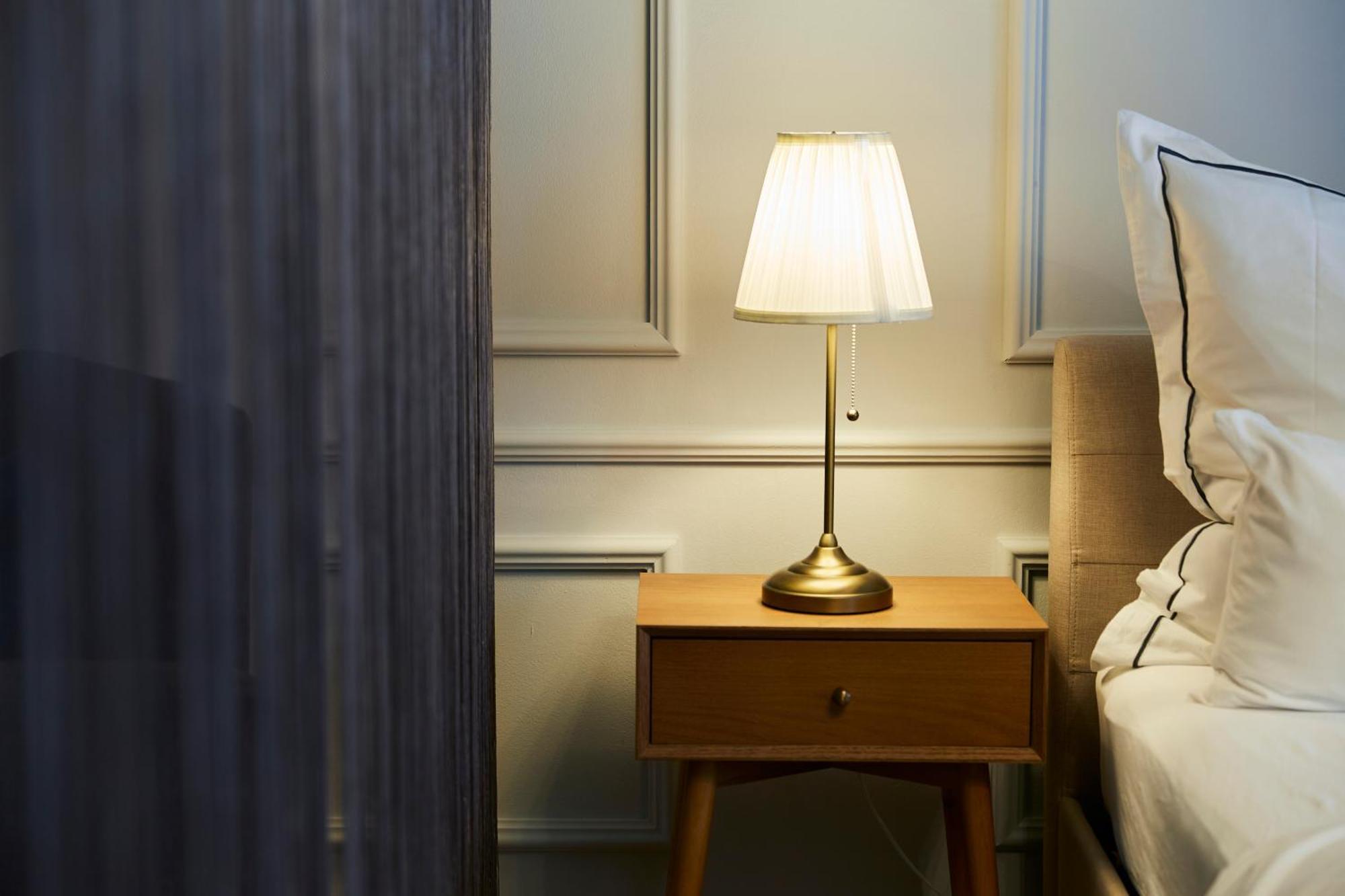 R B Apartment Am Airport Hamburg - 1-4 Personen - Kueche - Smart Tv - Waschmaschine - Perfekt Fuer Geschaeftsreisende Oder Familien Eksteriør bilde
